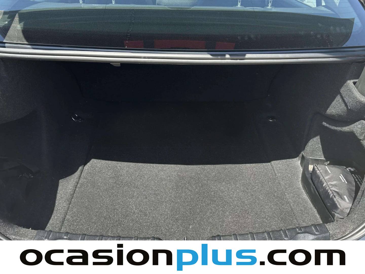 Fotos maletero BMW Serie 3 BMW Serie 3 320d (184 CV)