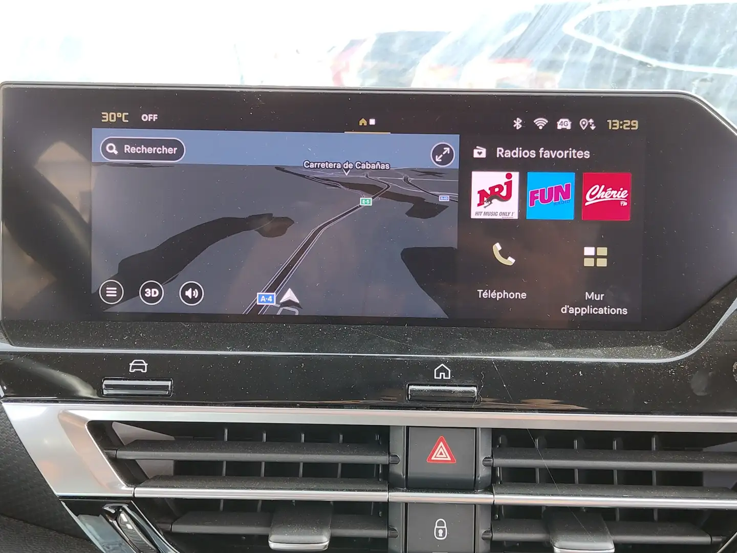 Foto Citroën C4 X Citroen C4 X 1.2 PureTech 130 S&S Shine EAT8 (131 CV)