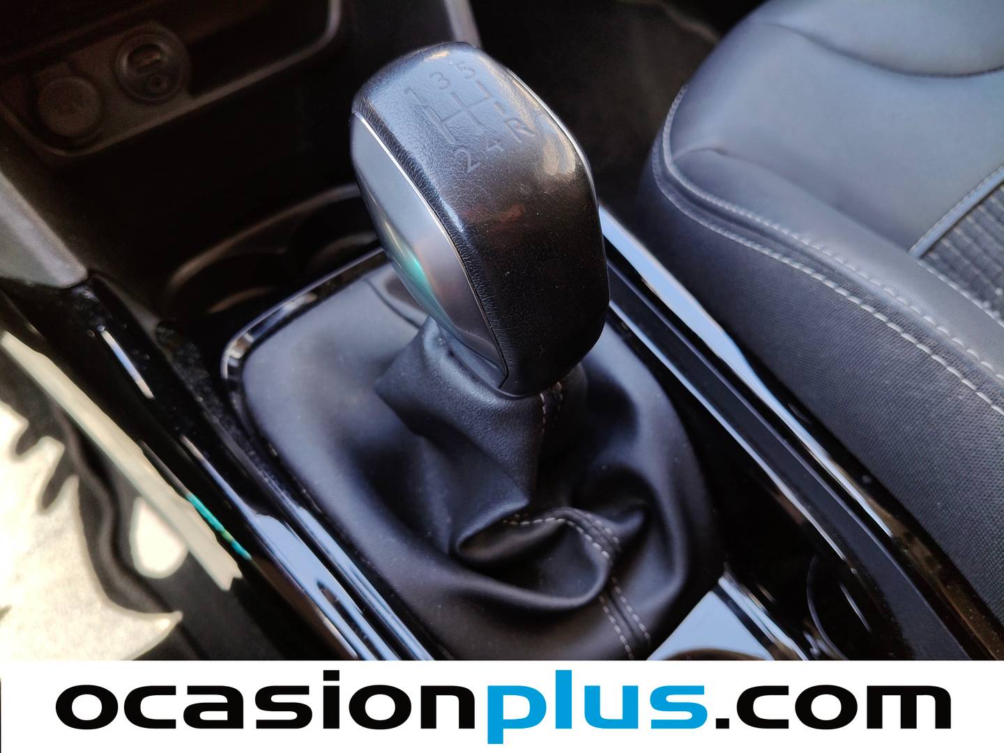 Peugeot 2008 Peugeot 2008 PureTech 110 S&S Allure (110 CV) de segunda mano