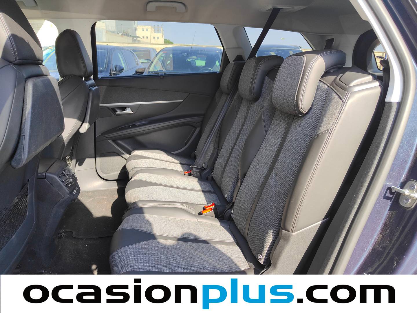 Foto asientos traseros Peugeot 5008 Peugeot 5008 PureTech 130 S&S Allure (130 CV)