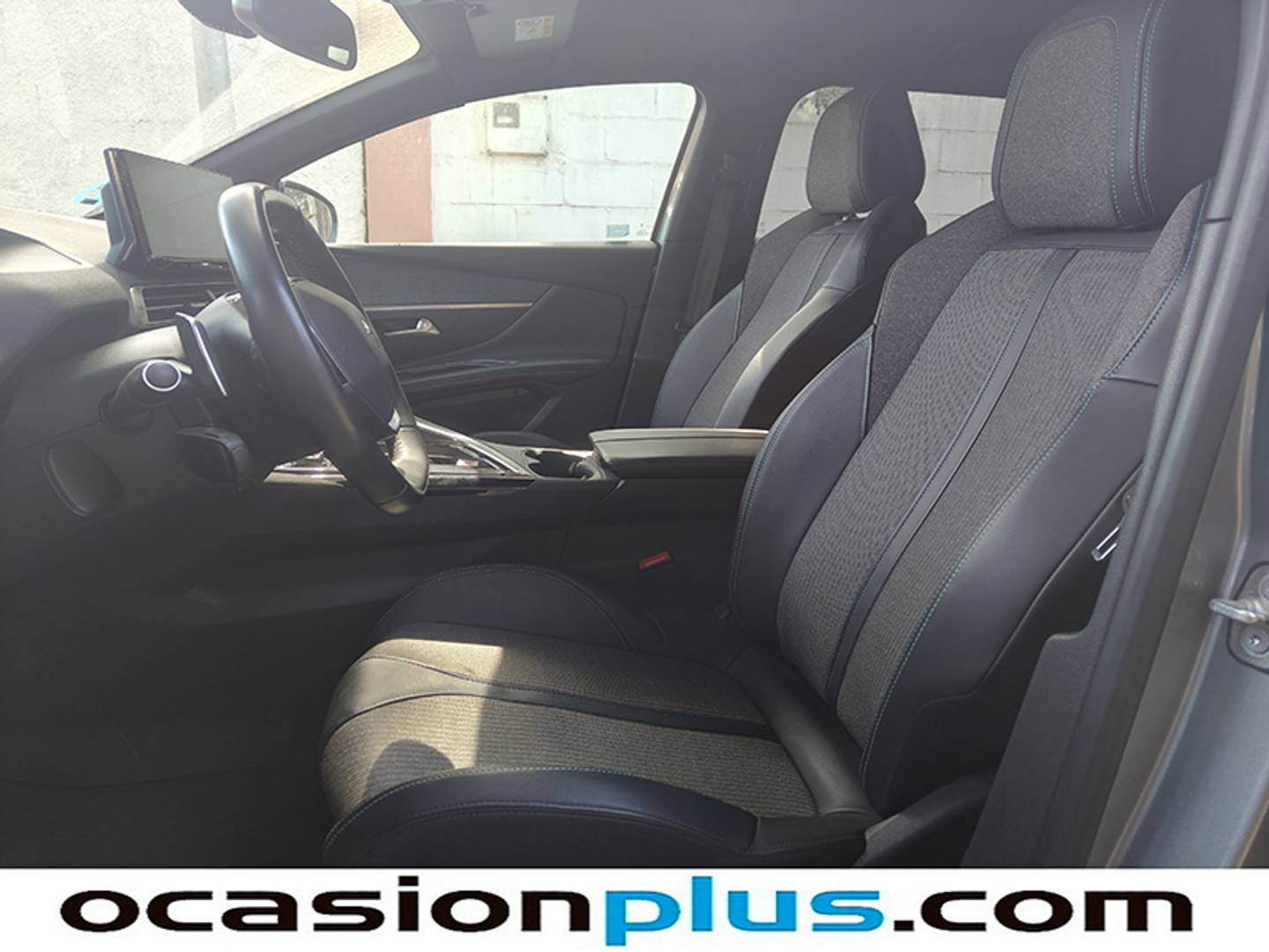 Foto Peugeot 3008 Peugeot 3008 PureTech 130 S&S Allure Pack EAT8 (130 CV)