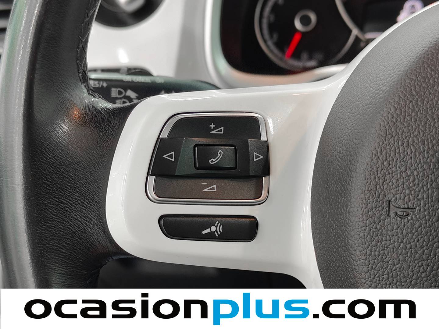Volkswagen Beetle Volkswagen Beetle 1.6 TDI Design (105 CV) 105cv