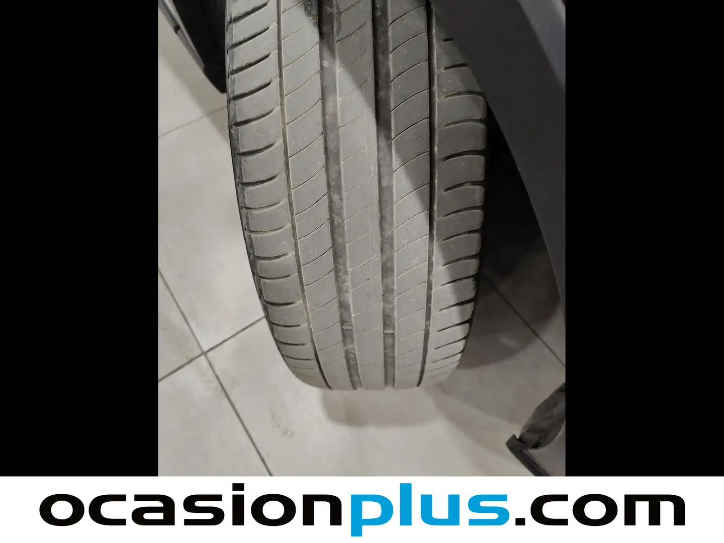 Foto Toyota C-HR Toyota C-HR 180H Advance (184 CV)