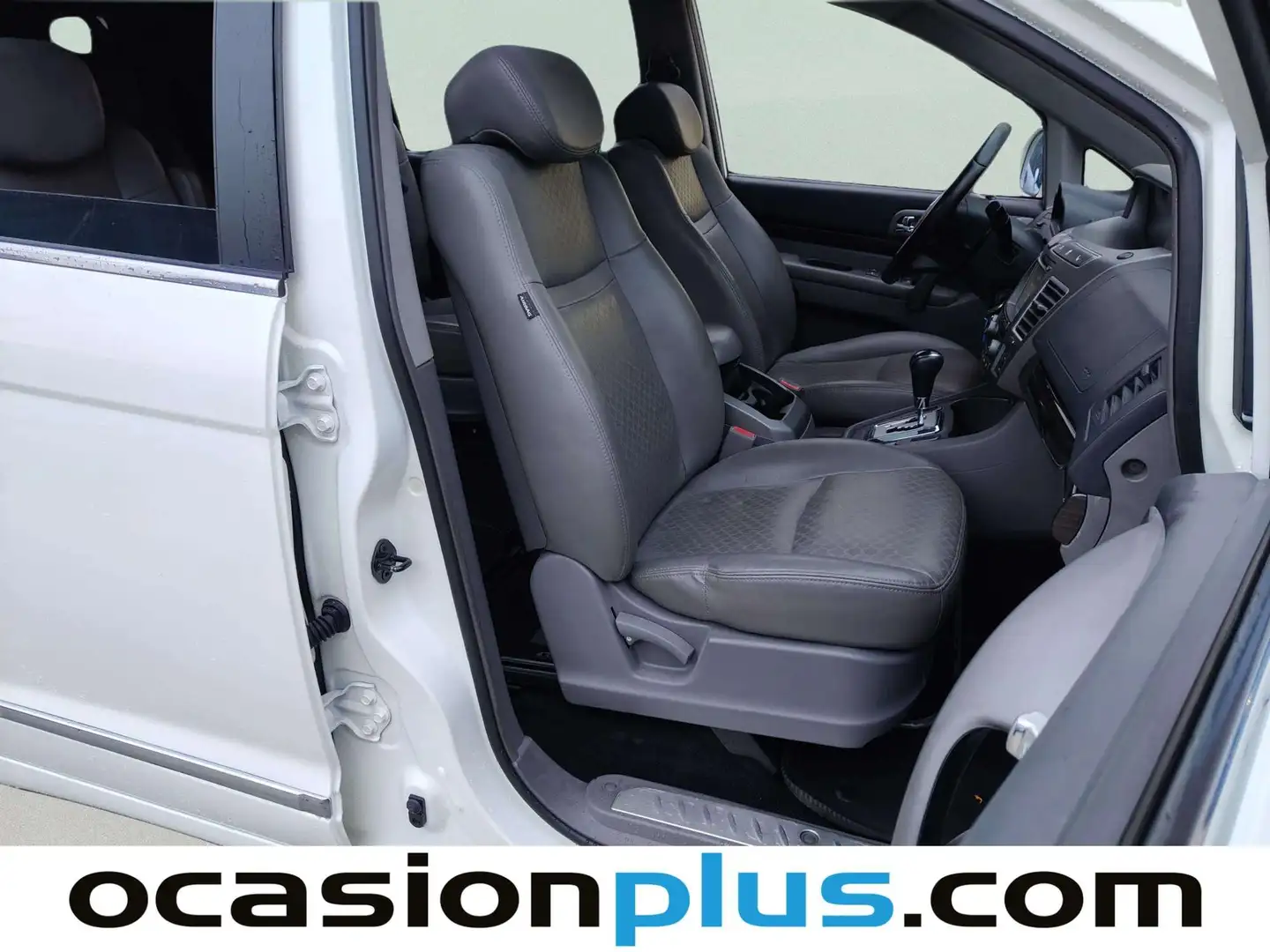 Foto SsangYong Rodius Ssangyong Rodius D22T Limited Auto (178 CV) 7 plazas