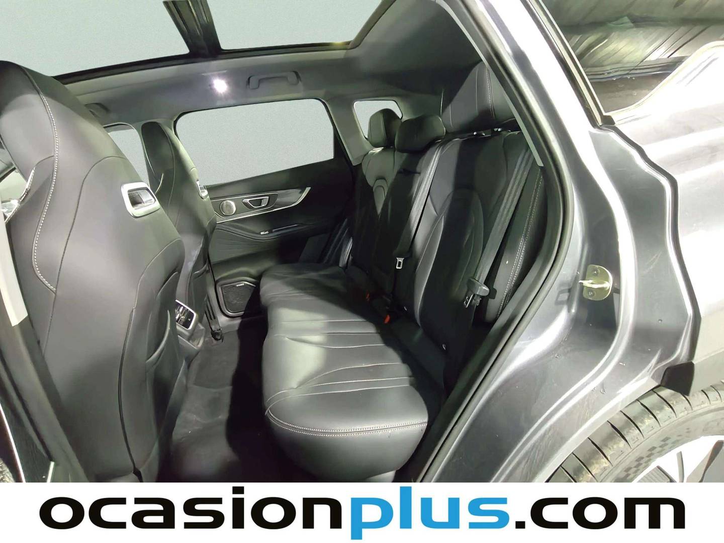 Foto asientos traseros EBRO S700 EBRO S700 1.6 TGDI Luxury 7 DCT (147 CV)