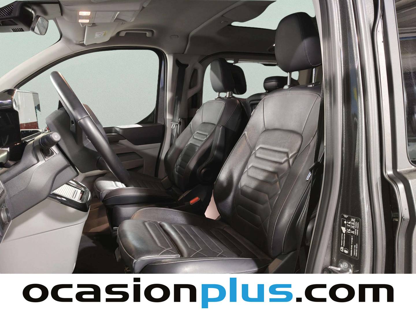 Foto asientos traseros Ford Tourneo Custom Ford Tourneo Custom 2.0 Ecoblue L1 Titanium X Auto (170 CV) 7 Plazas