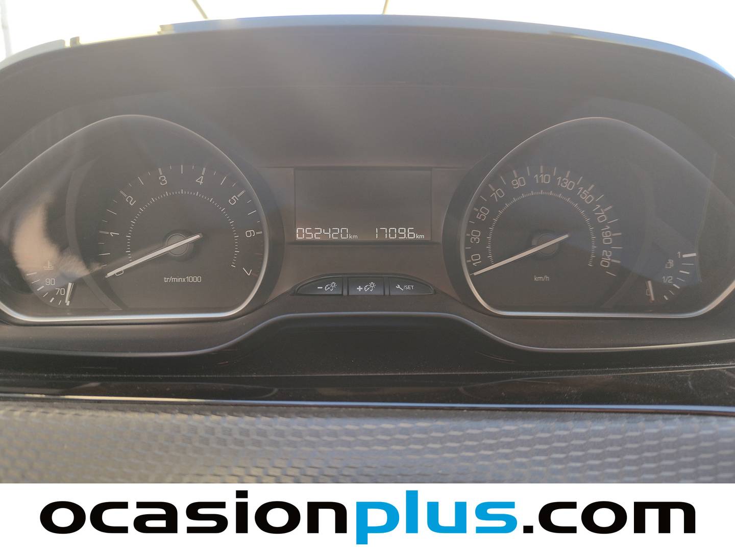 Peugeot 208 Peugeot 208 PureTech Signature (82 CV) gasolina