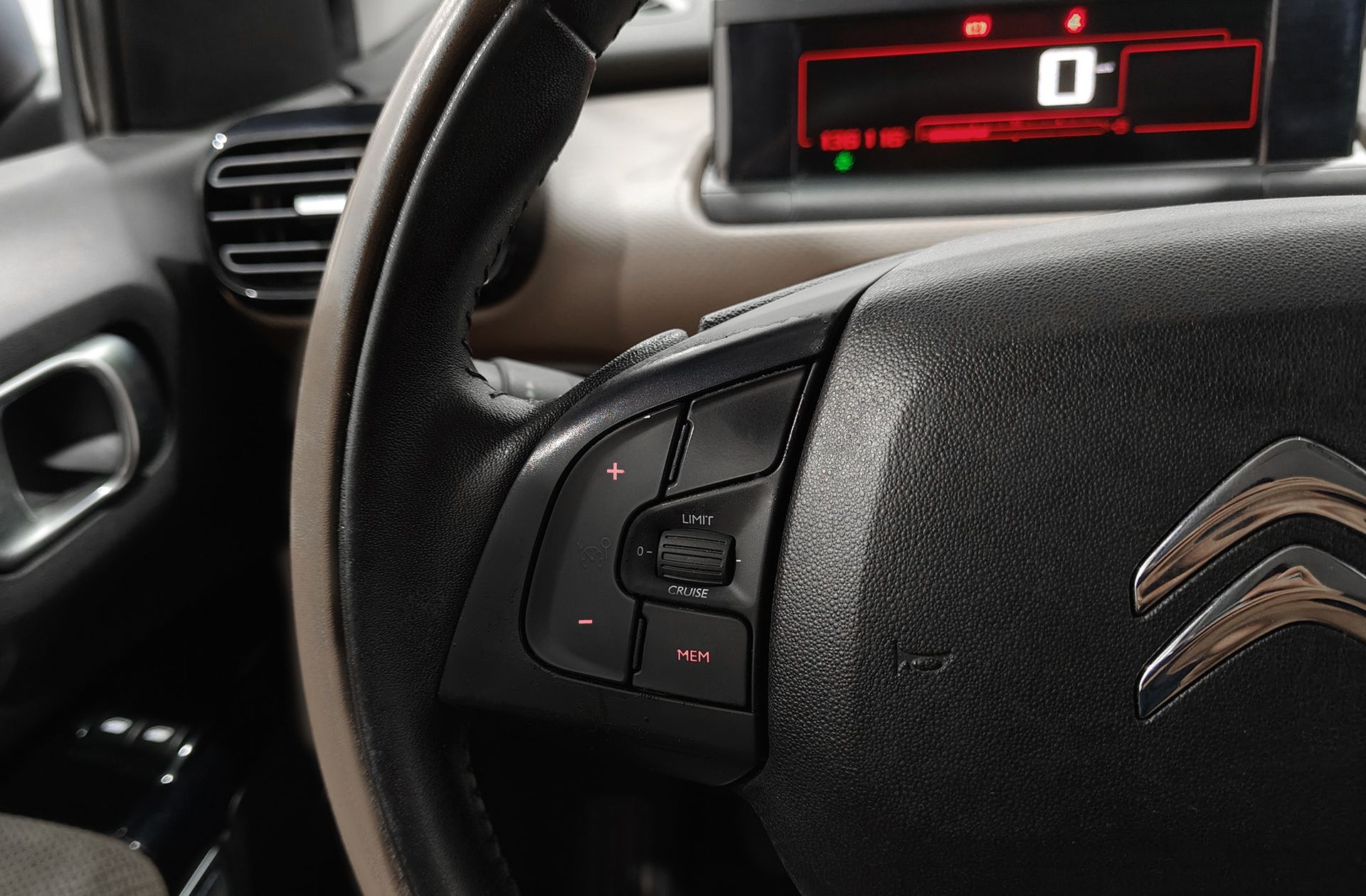Citroën C4 Cactus PureTech 82 Feel - foto 25