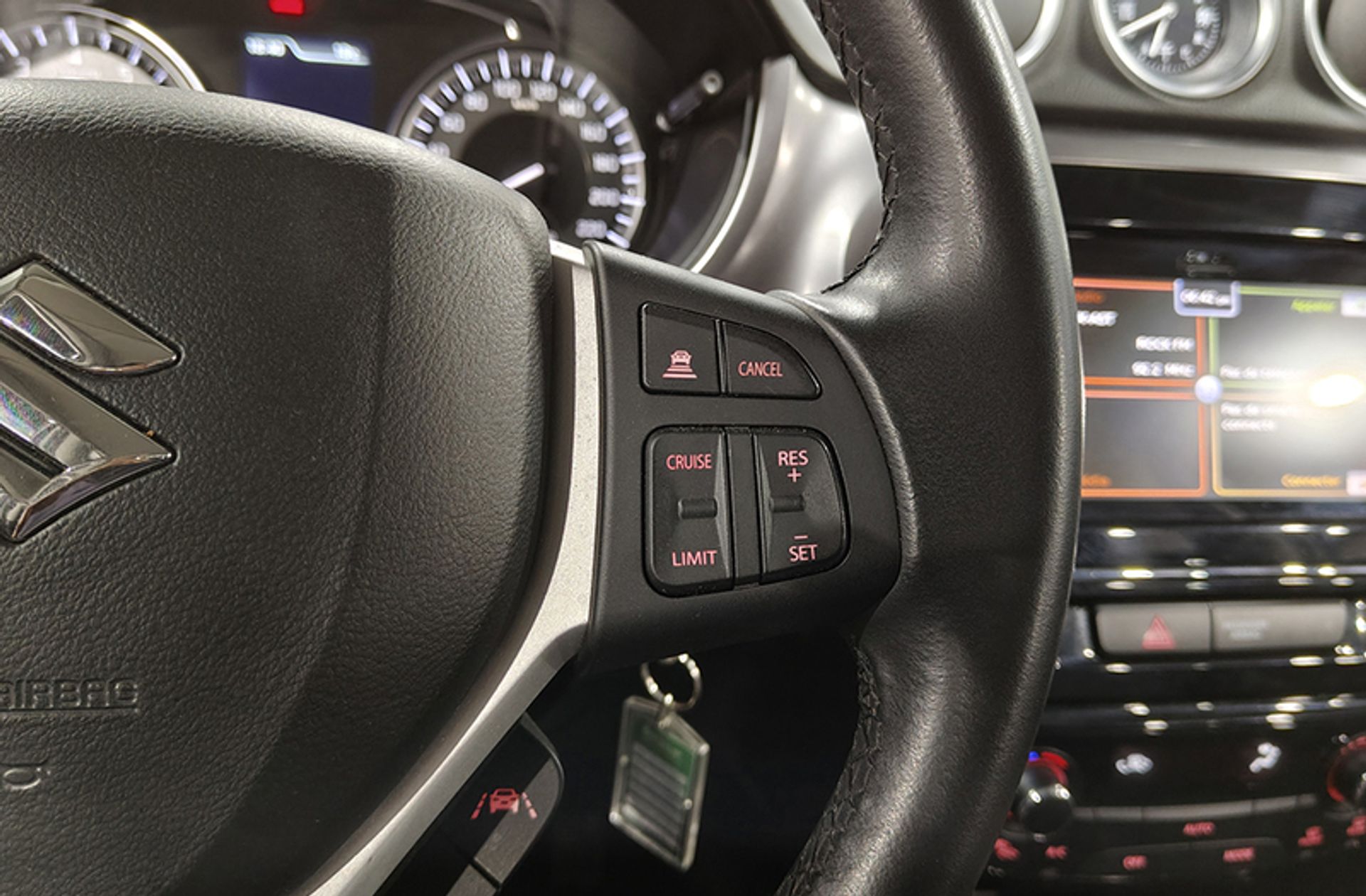 Suzuki Vitara 1.4 Turbo Mild Hybrid GLE - foto 24