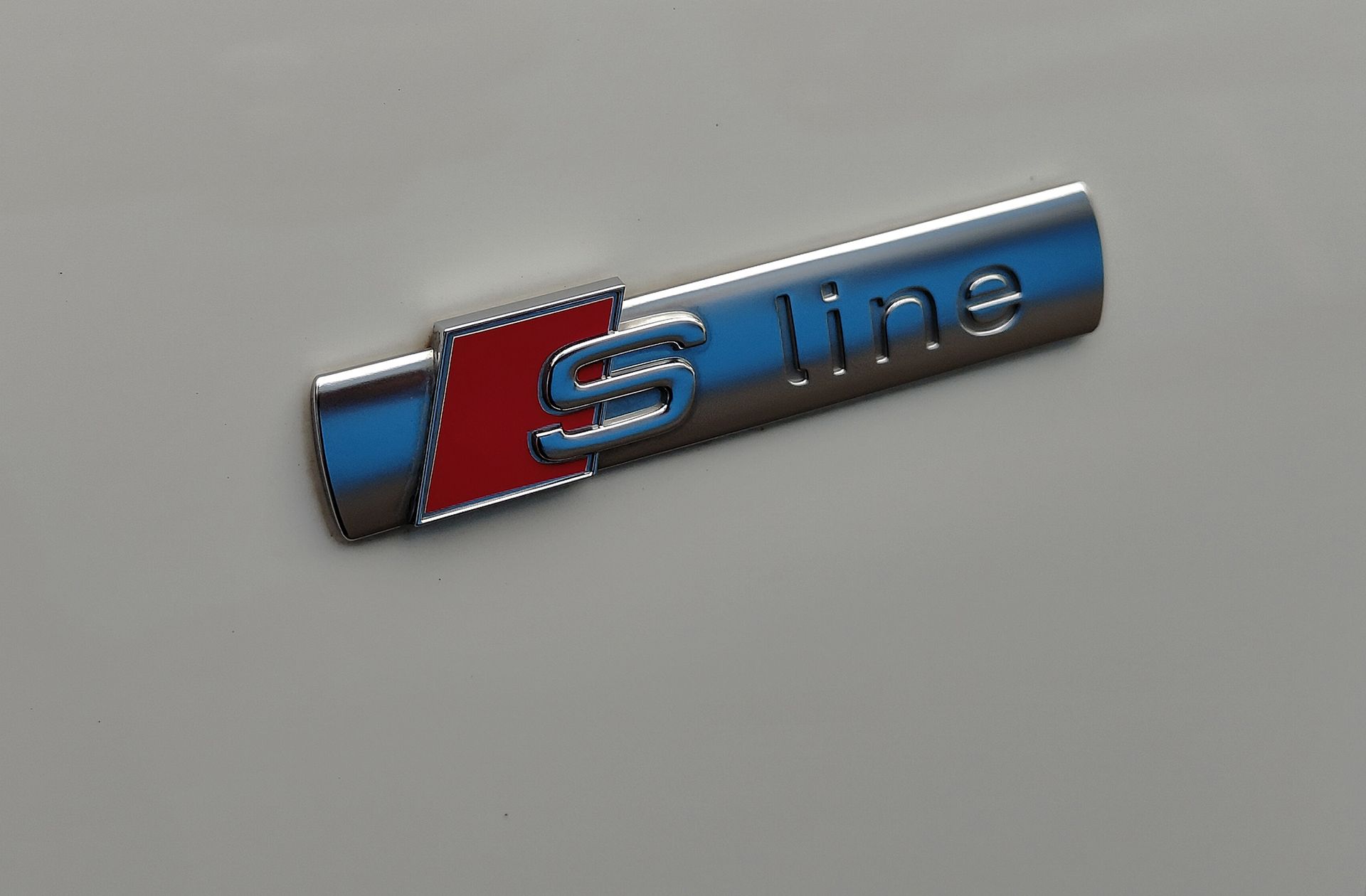Audi A4 S line edition 2.0 TDI - foto 5