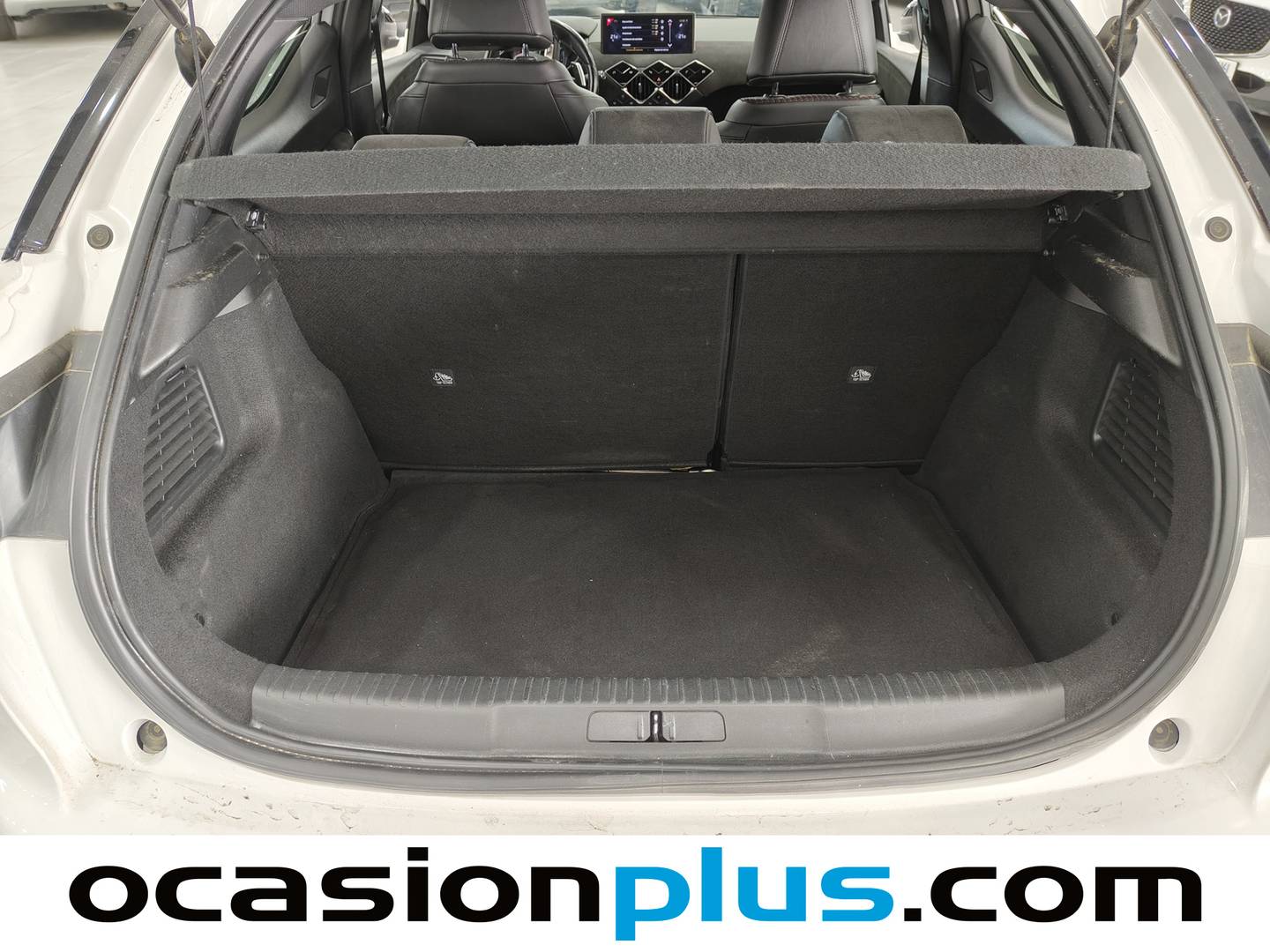 Foto DS DS 3 Crossback DS DS3 BlueHDi 130 Performance Line Auto (131 CV)