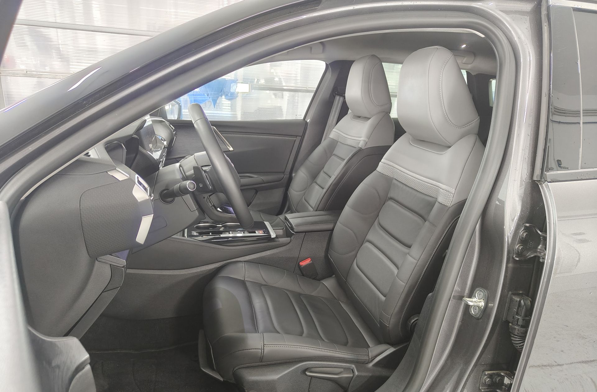 Citroën C5 X PureTech 130 Plus EAT8 - foto 11