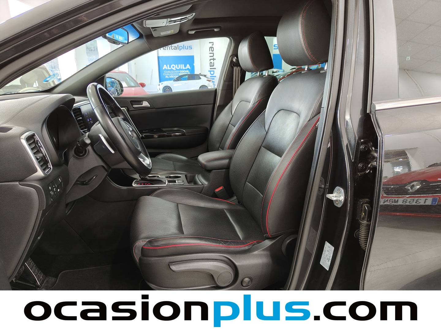 Foto asientos delanteros KIA Sportage Kia Sportage 1.6 MHEV GT Line Xtreme 4X2 DCT (136 CV)