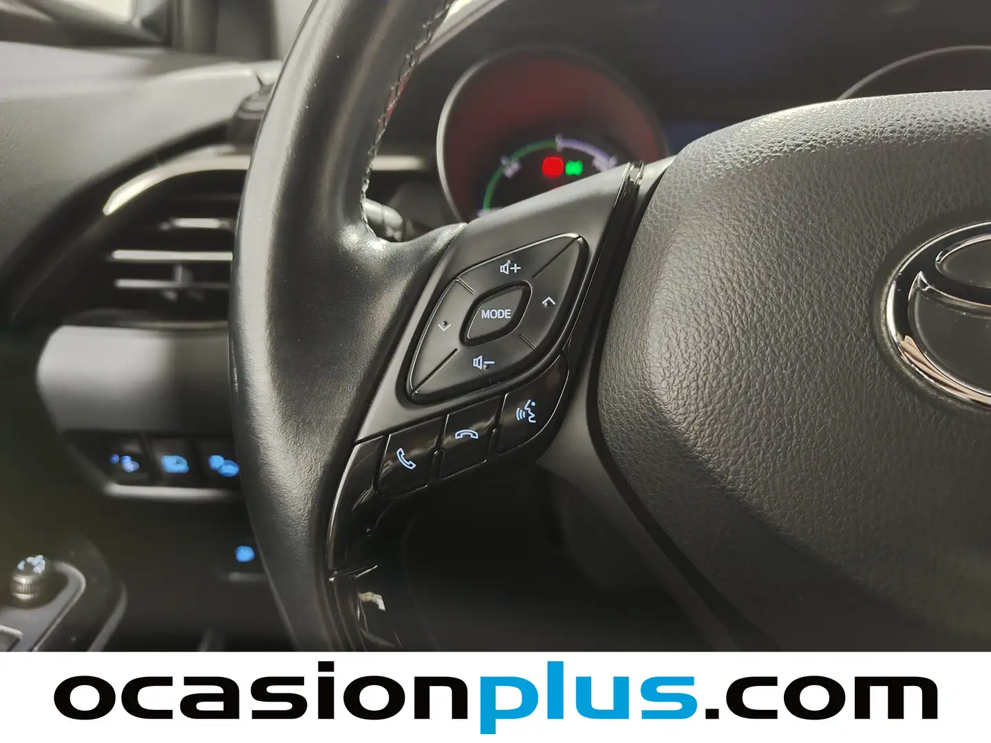 Foto Toyota C-HR Toyota C-HR 1.8 125H Advance (122 CV)