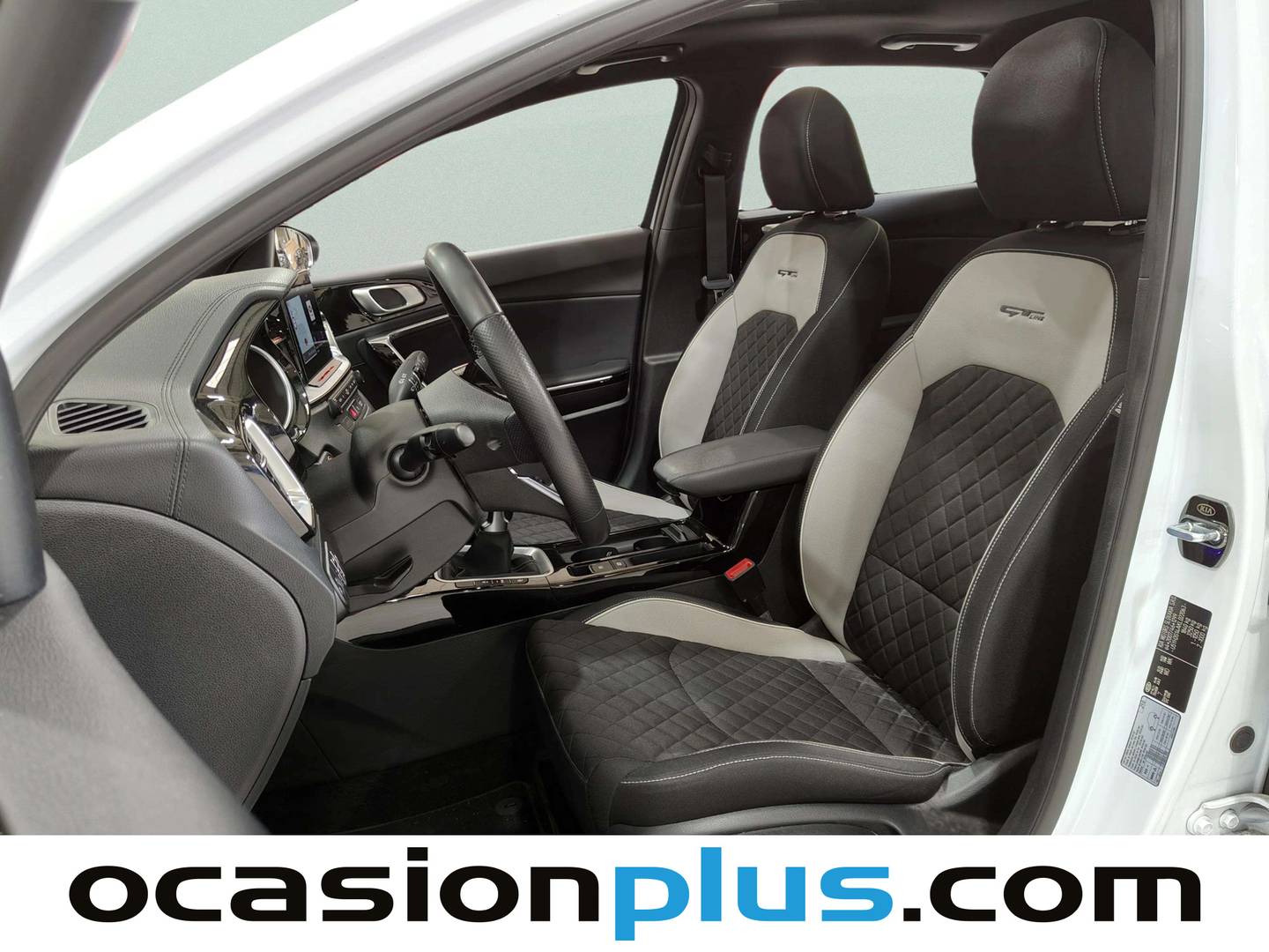 Foto asientos delanteros KIA ProCeed KIA ProCeed 1.4 T-GDI GT Line (140 CV)