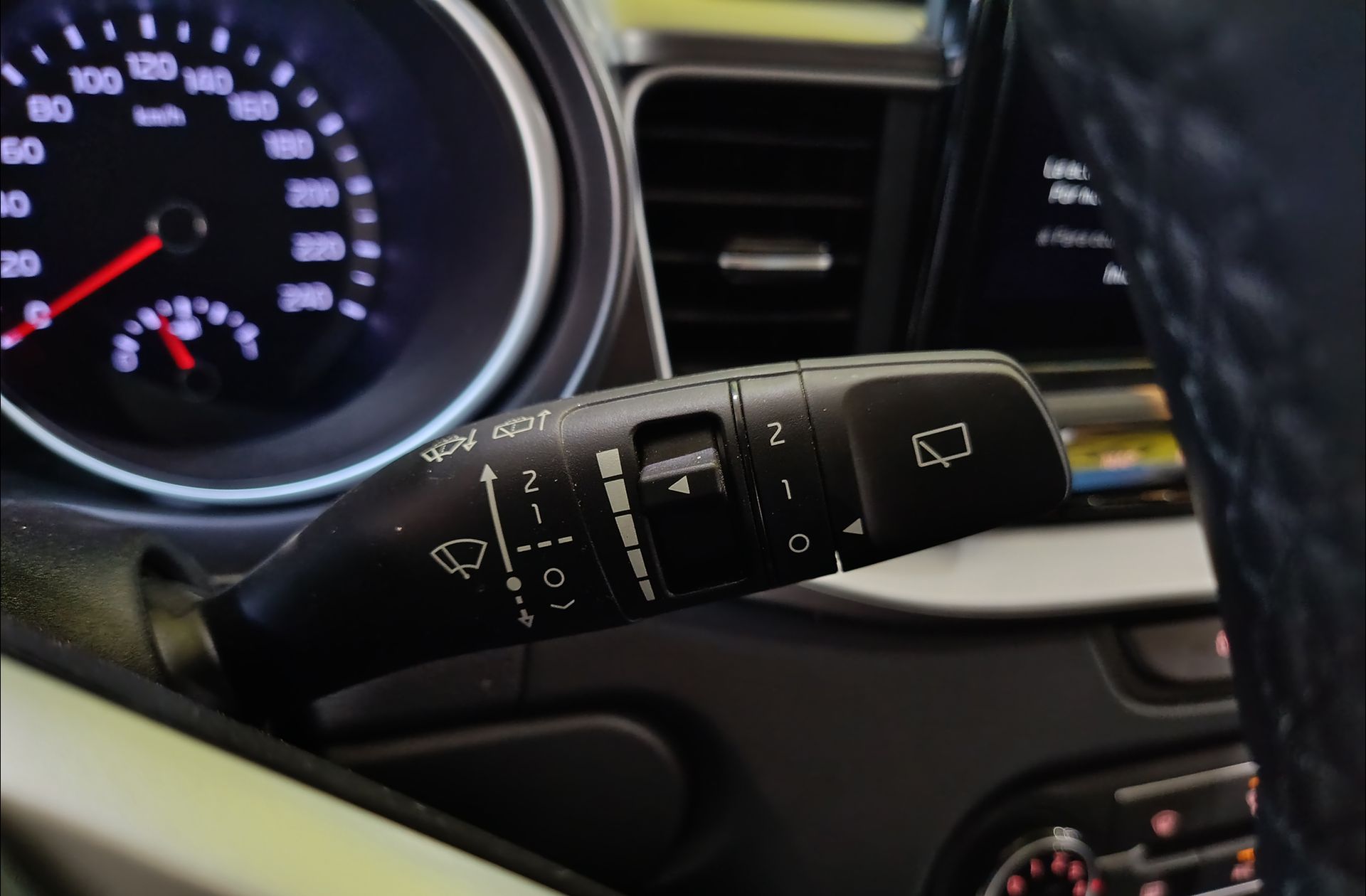 Kia Ceed 1.0 T-GDi Concept - foto 26