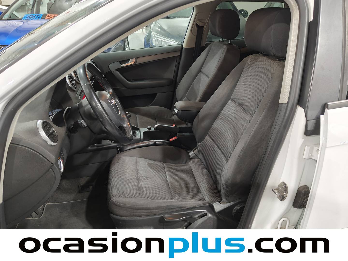 Foto asientos delanteros Audi A3 Audi A3 Sportback Attraction 1.6 TDI (105 CV)
