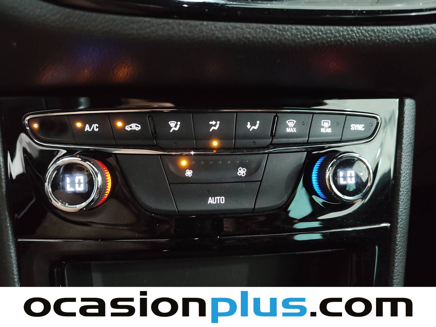 Foto Opel Astra Opel Astra Opel Astra Sports Tourer 1.4 Turbo SHT Elegance CVT 107 kW (145 CV)