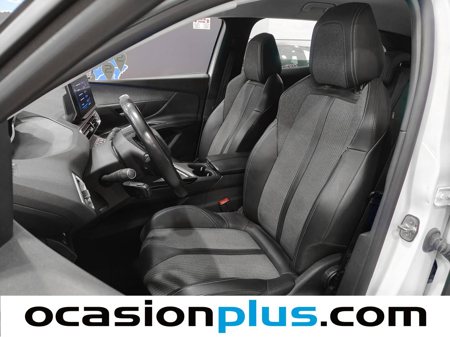 Foto Peugeot 3008 Peugeot 3008 PureTech 130 S&S Allure Pack (130 CV)