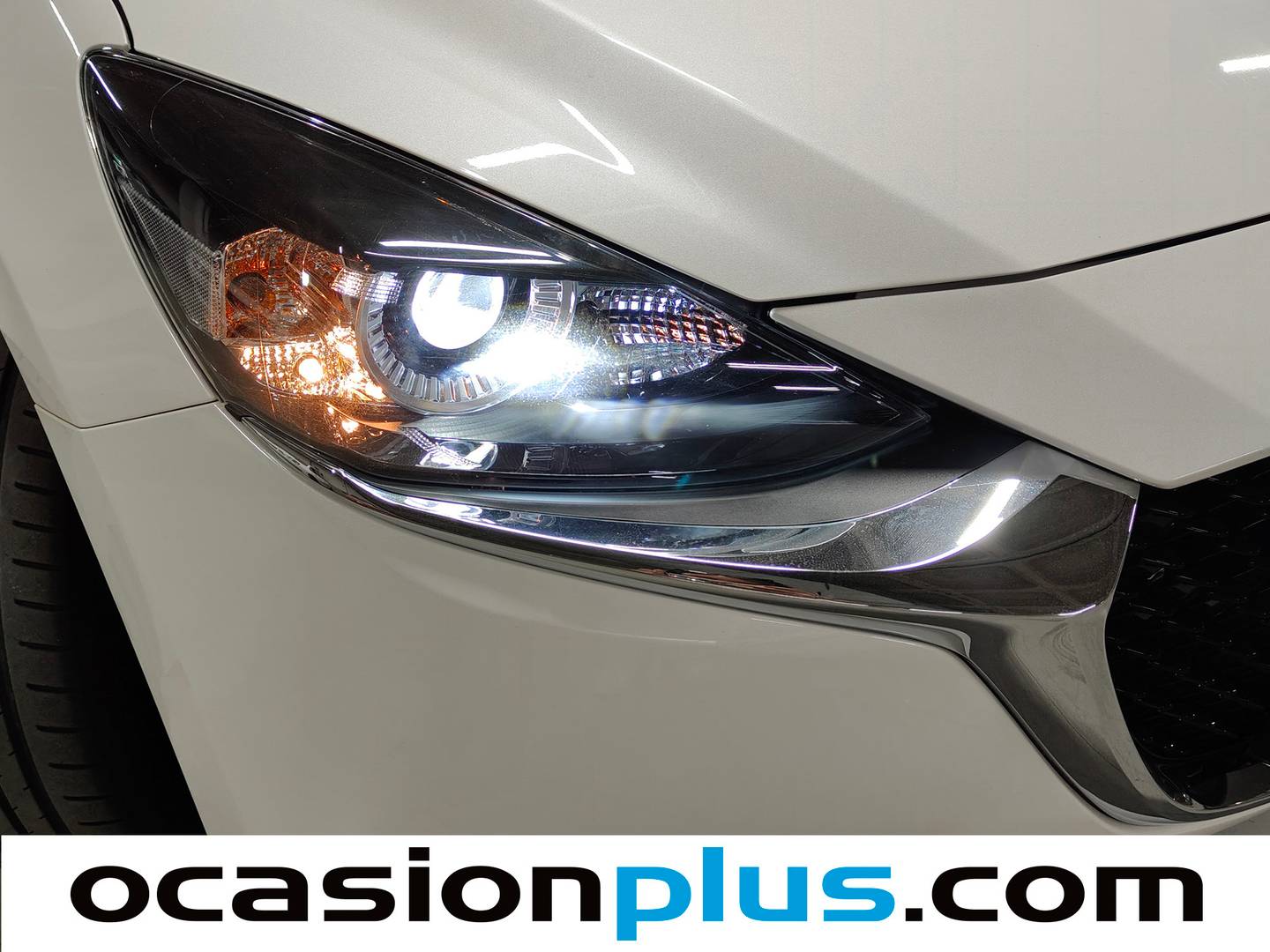Extras del Mazda Mazda2 Mazda Mazda 2 1.5 GE Black Tech Edition (75 CV)