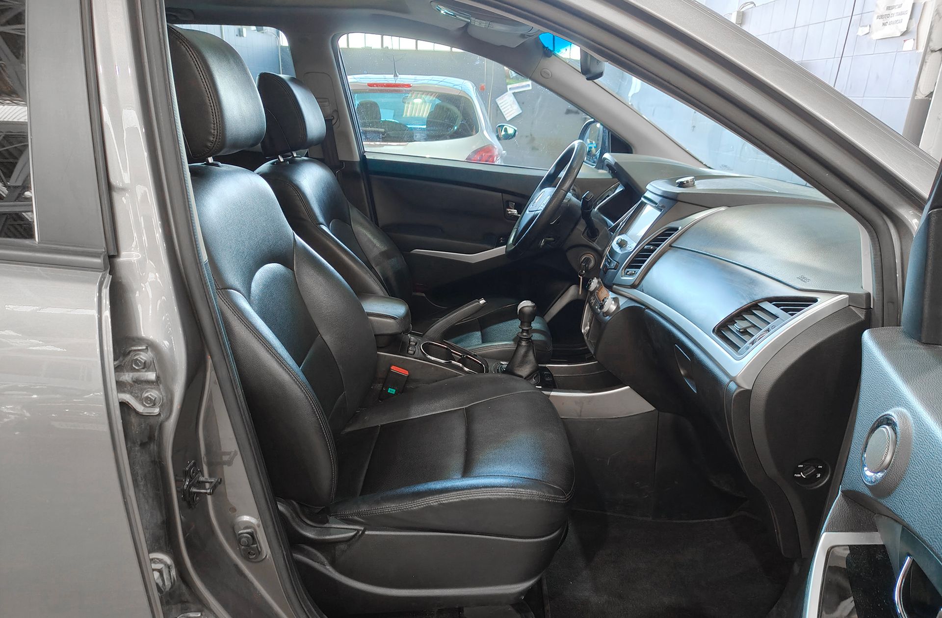 SsangYong Korando D20T Limited 4x2 - foto 18