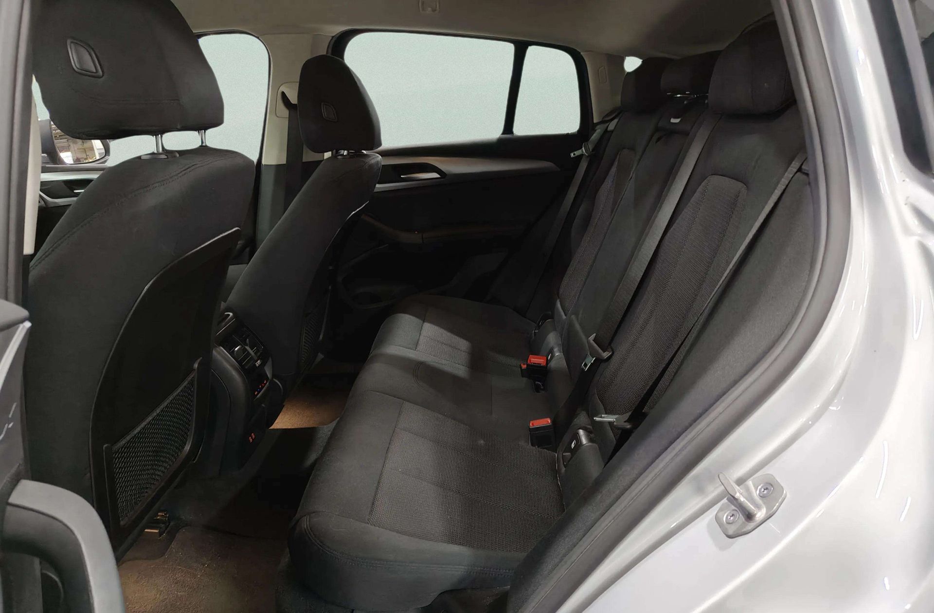BMW X4 xDrive20d - foto 11
