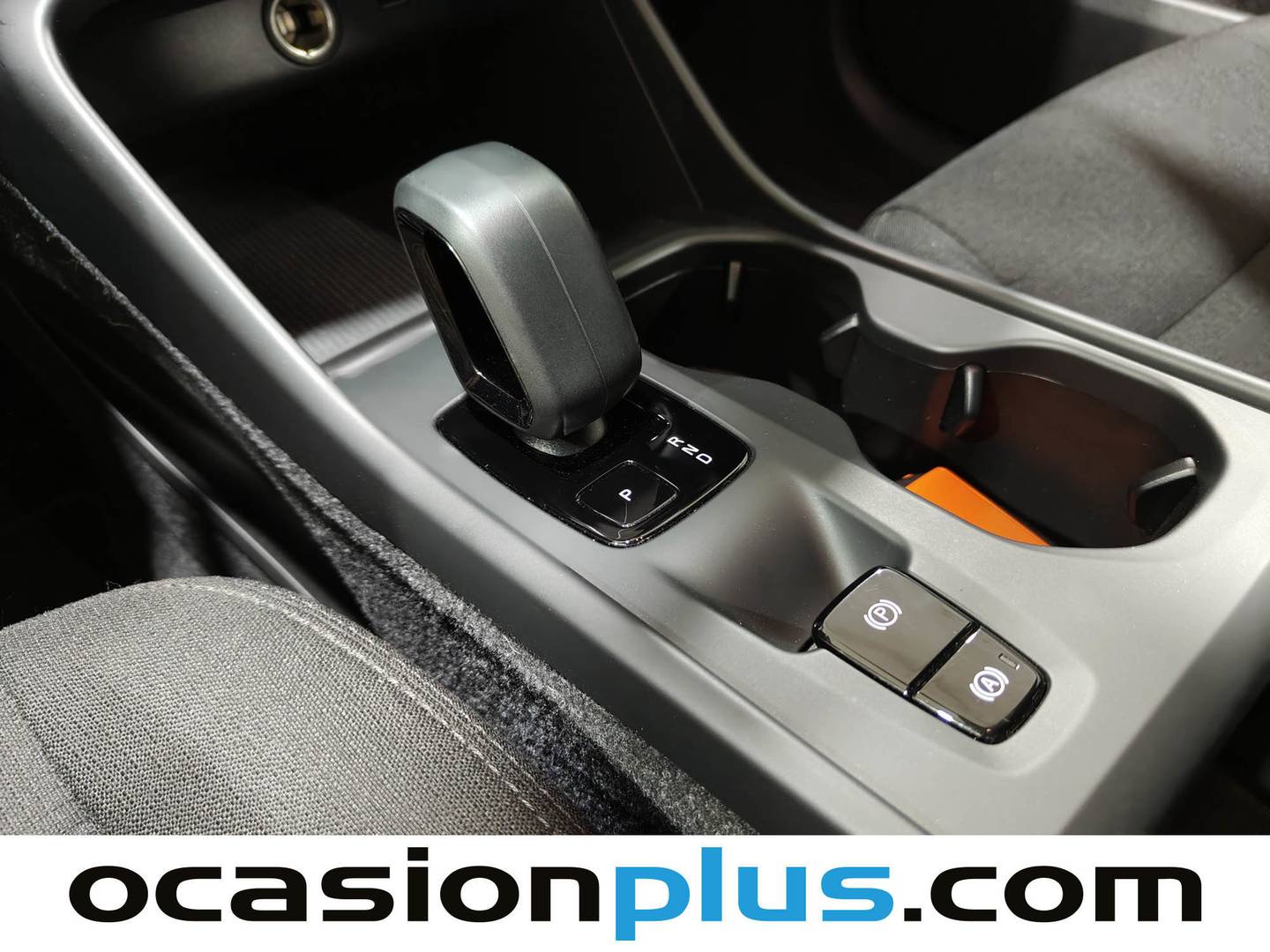 Volvo XC40 Volvo XC40 T2 Essential Dark Auto (129 CV) de segunda mano