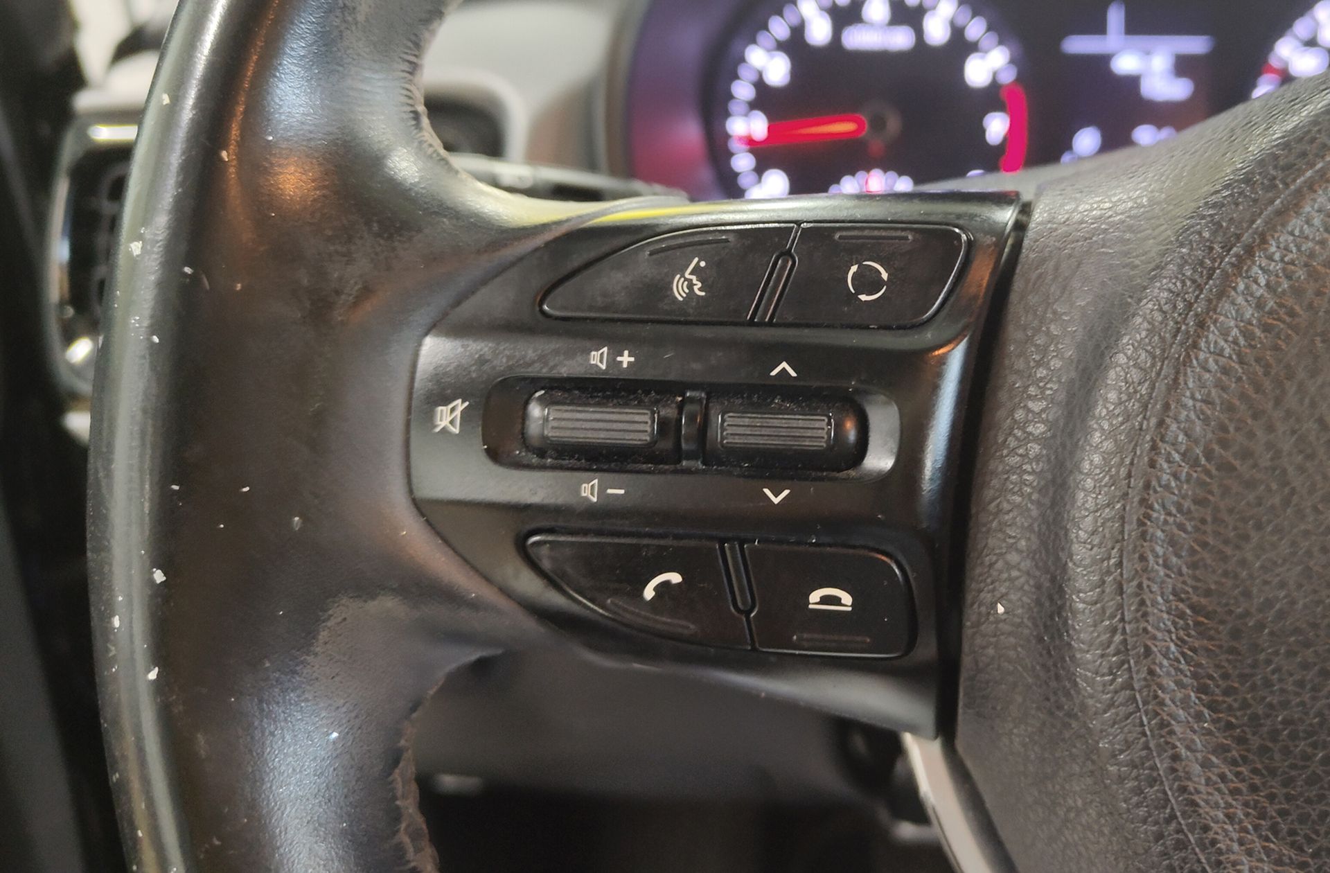 Kia Rio 1.0 T-GDi Drive - foto 24