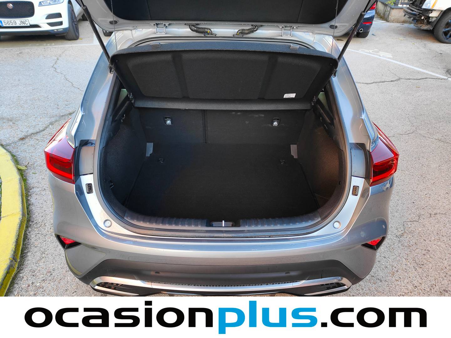 Foto KIA XCeed Kia XCeed 1.5 MHEV iMT Drive (160 CV)