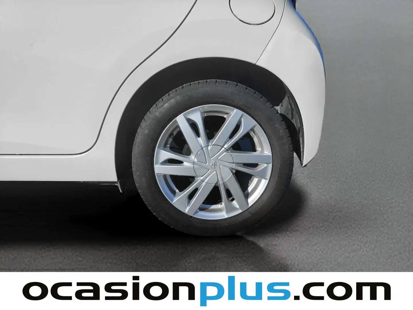 Foto Toyota Aygo Toyota Aygo 1.0 70 x-play (69 CV)