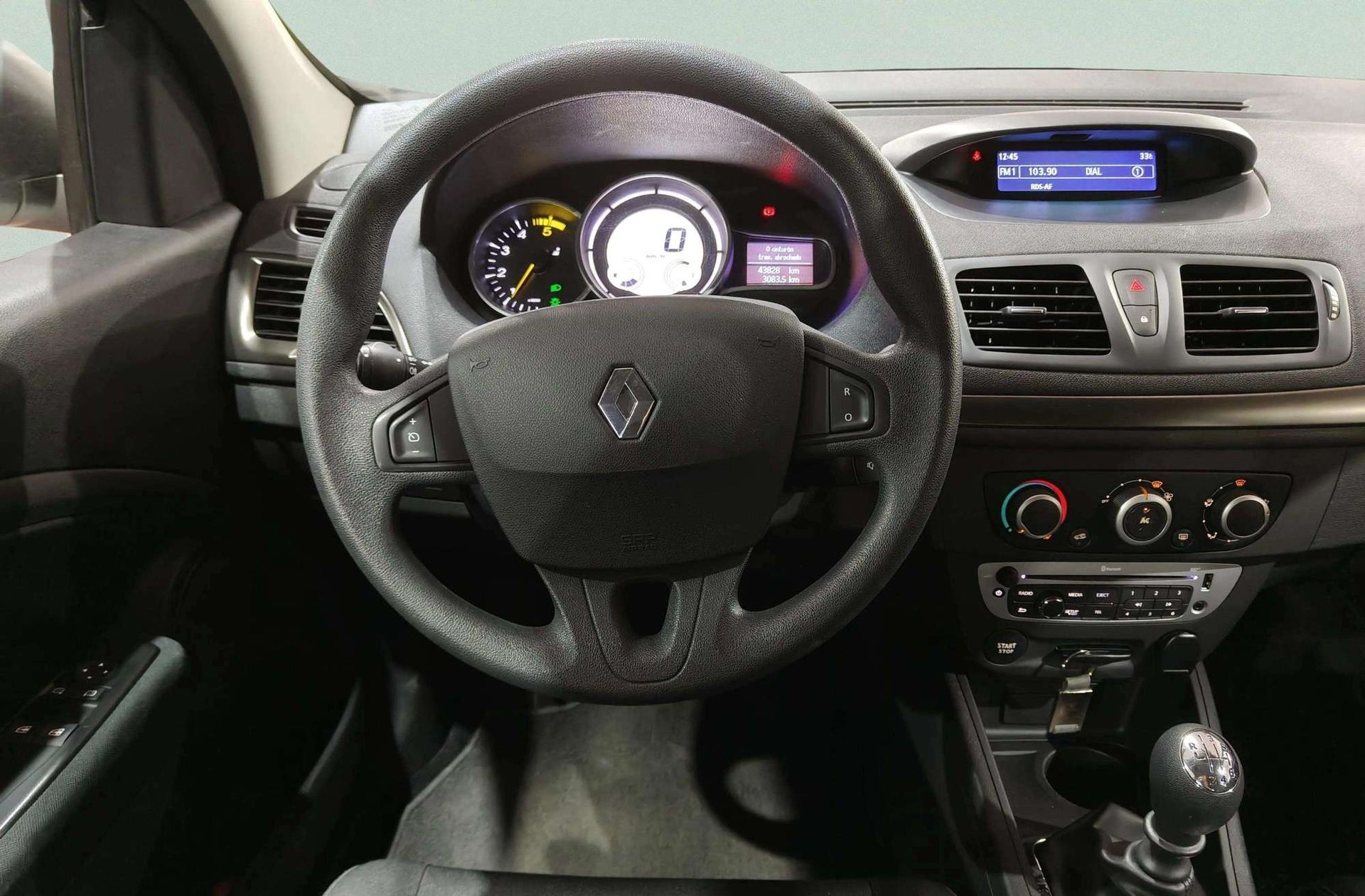 Renault Mégane Life dCi - foto 16