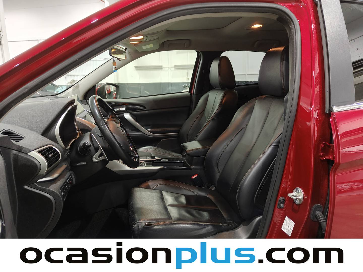 Foto asientos delanteros Mitsubishi Eclipse Cross Mitsubishi Eclipse Cross 150T Kaiteki 4WD CVT (163 CV)