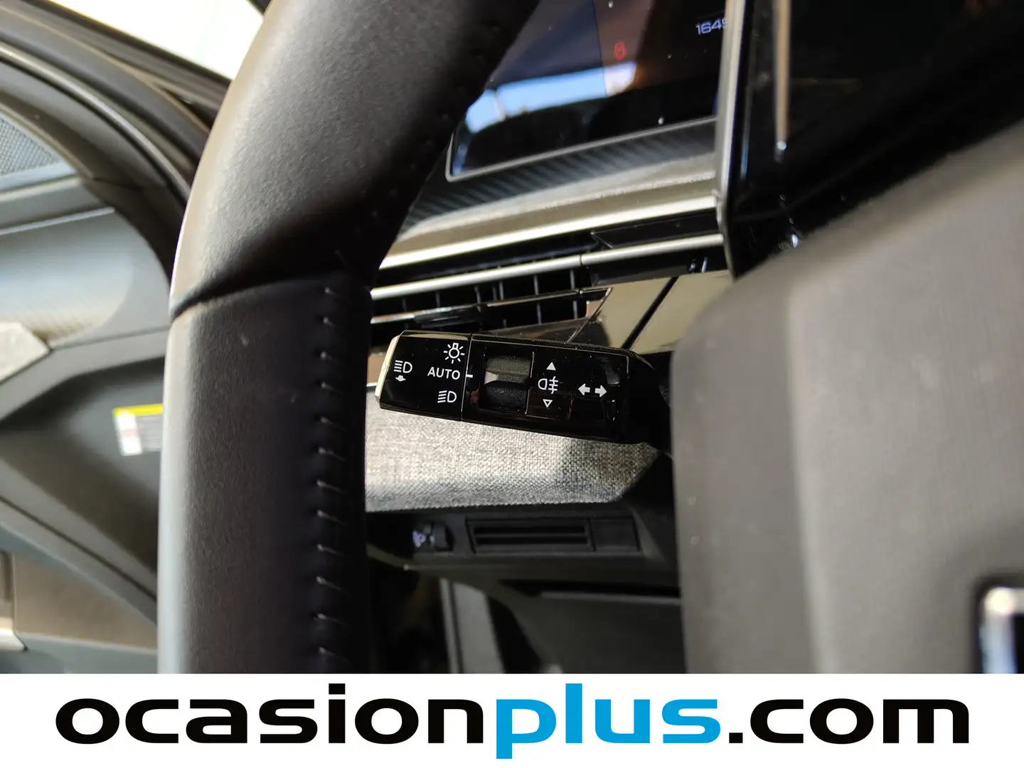 Foto Peugeot 5008 Hybrid Peugeot 5008 Hybrid 1.2 Allure eDCS6 (136 CV)