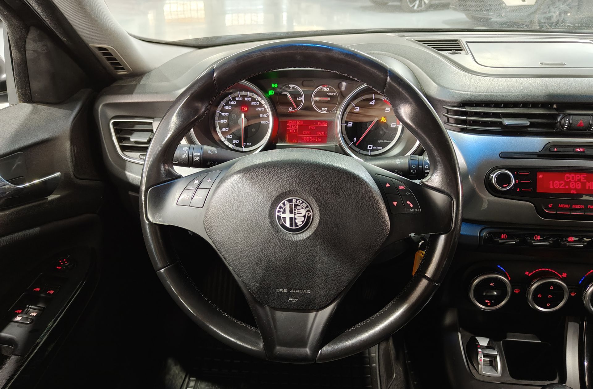 Alfa Romeo Giulietta 2.0 JTDm Distinctive - foto 16