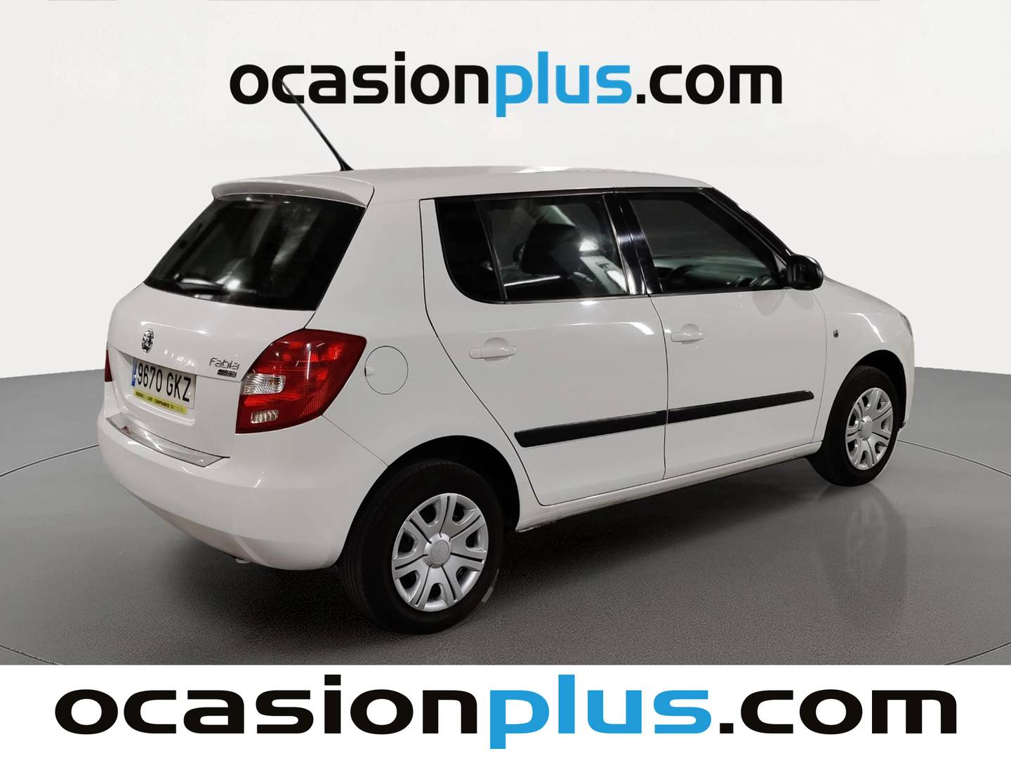 Foto trasera Skoda Fabia Skoda Fabia 1.2 Young (60 CV) derecha