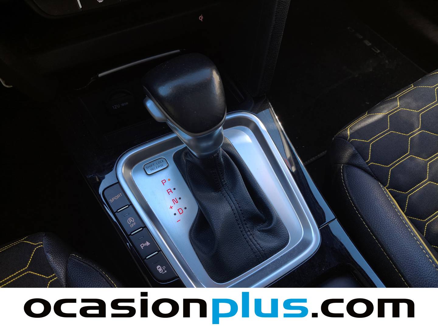 Extras y acabados del KIA XCeed KIA XCeed 1.6 CRDi Emotion DCT (136 CV)