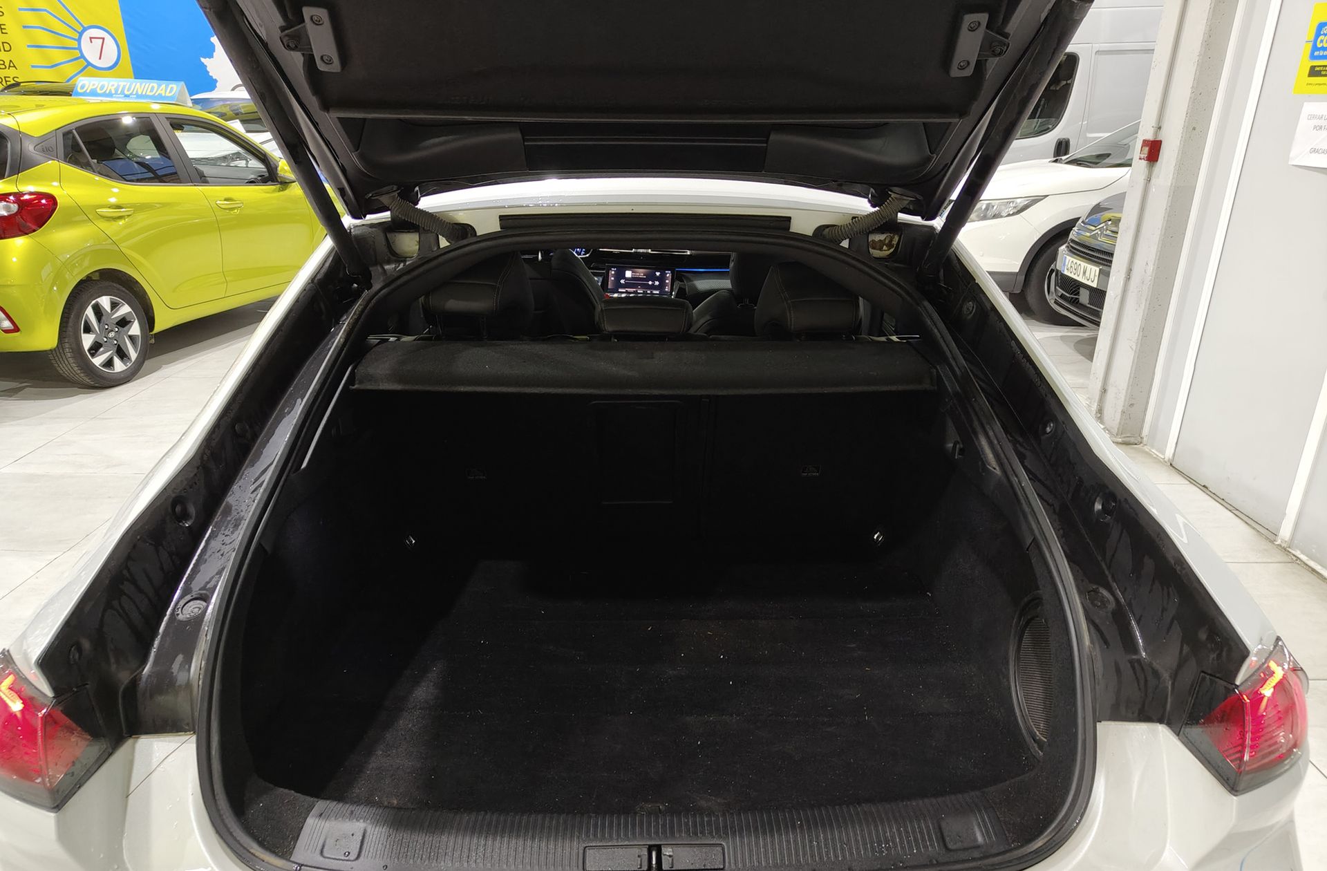Peugeot 508 BlueHDi 160 GT Line EAT8 - foto 17