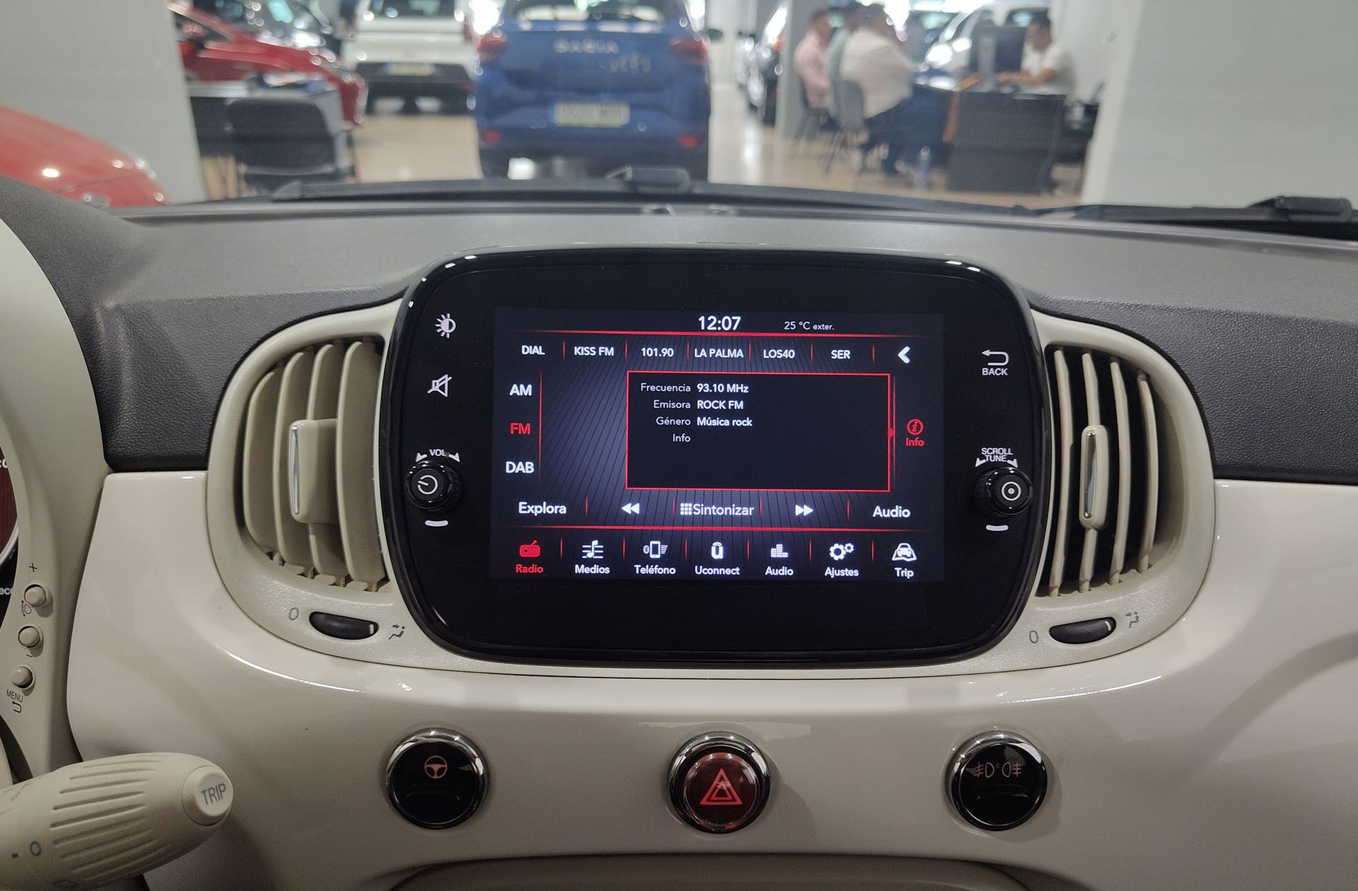 Fiat 500 1.0 Hybrid Dolcevita - foto 32