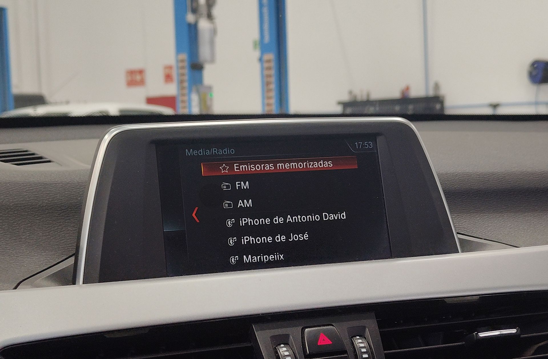 BMW X1 sDrive16d - foto 35
