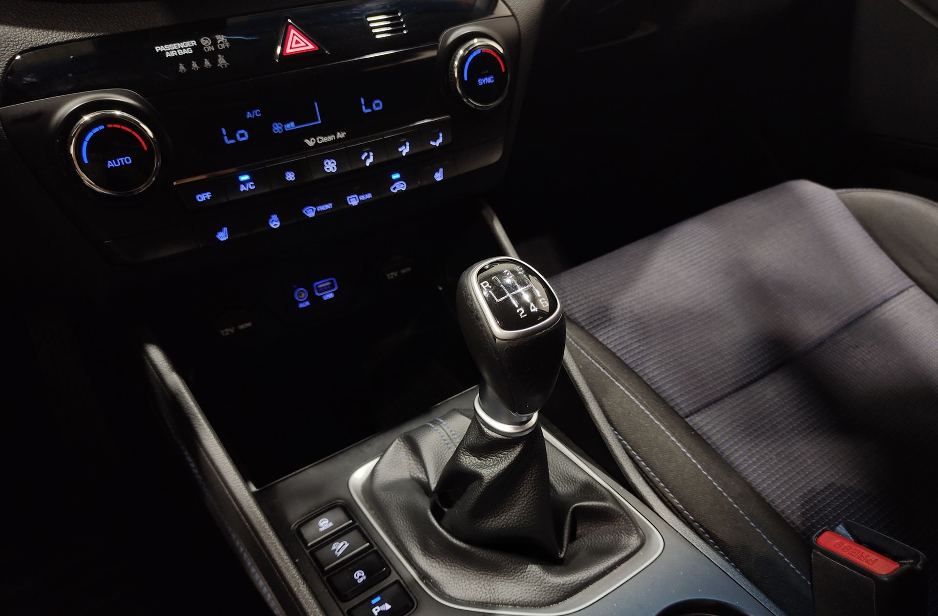 Hyundai Tucson 1.7 CRDi BlueDrive Tecno 4x2 - foto 5