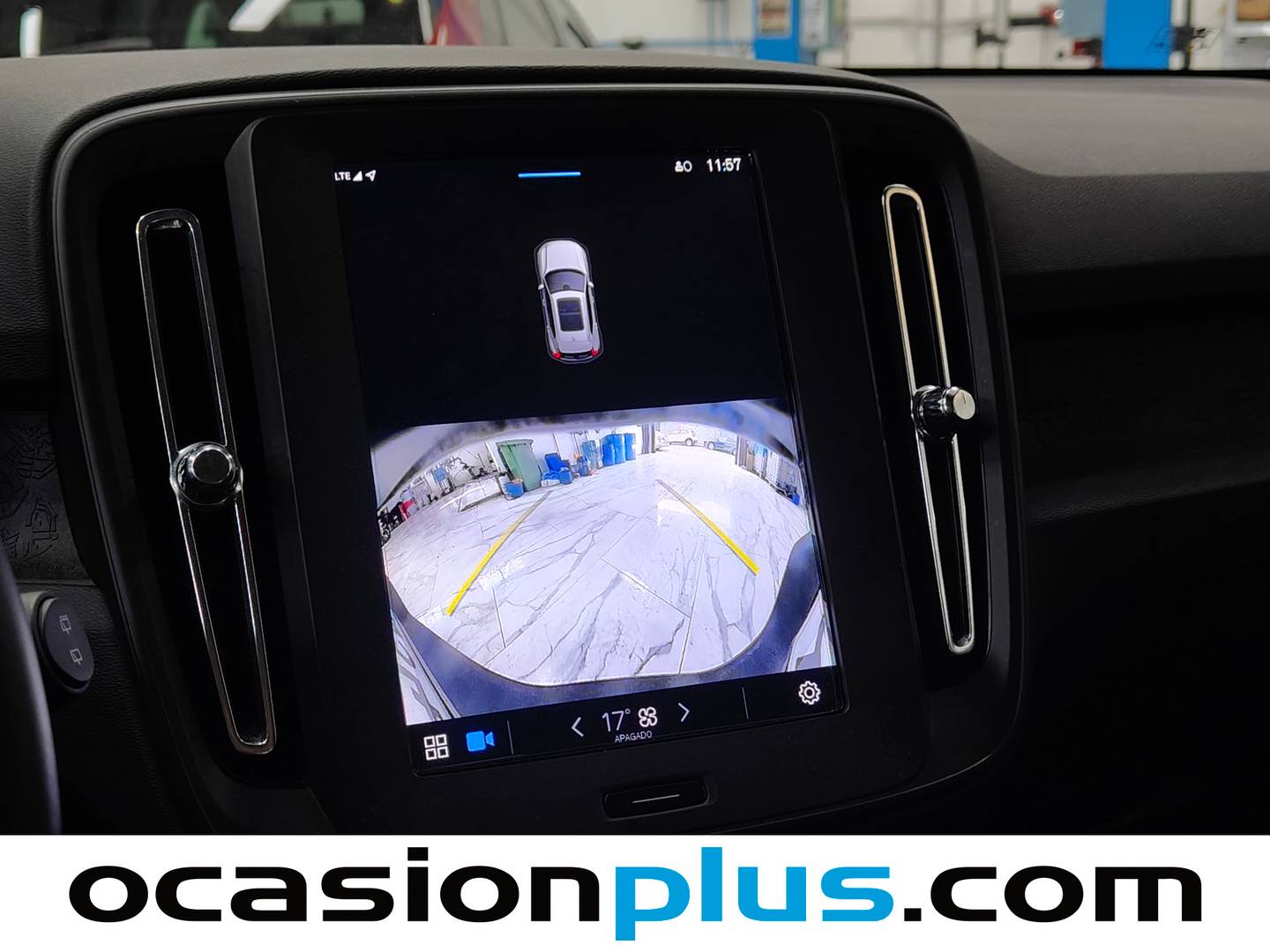 Extras y acabados del Volvo XC40 Volvo XC40 B3 G Essential Auto (163 CV)