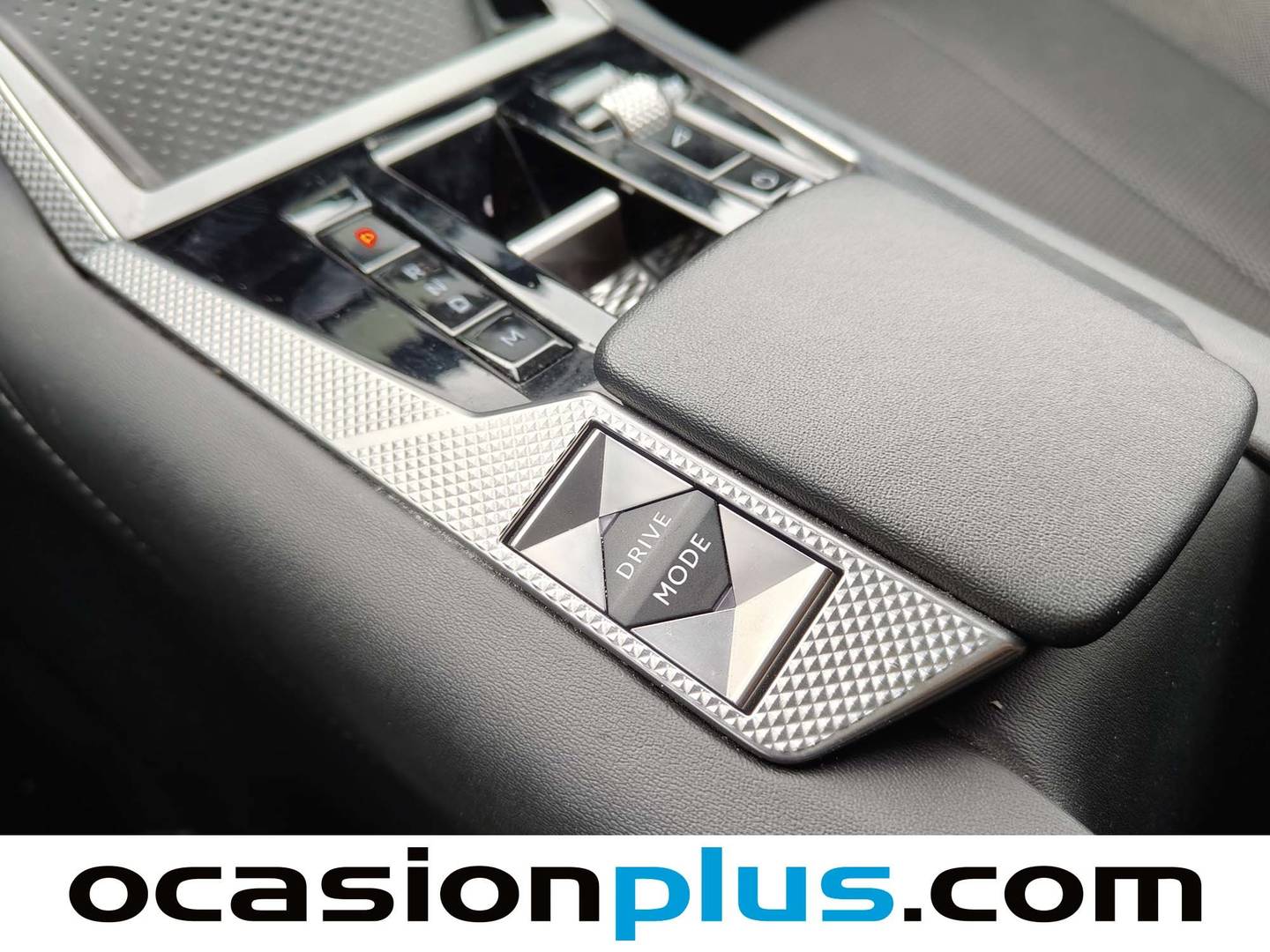 Extras y acabados del DS DS 4 DS DS4 PureTech 130 Bastille Auto (130 CV)