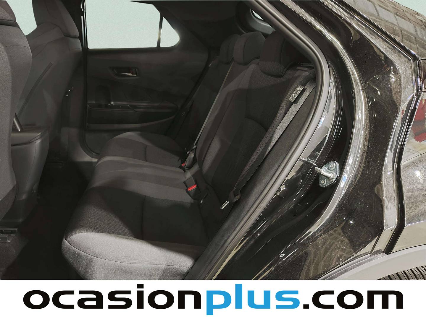 Foto asientos traseros Toyota C-HR Toyota C-HR 140H Advance  (140 CV)