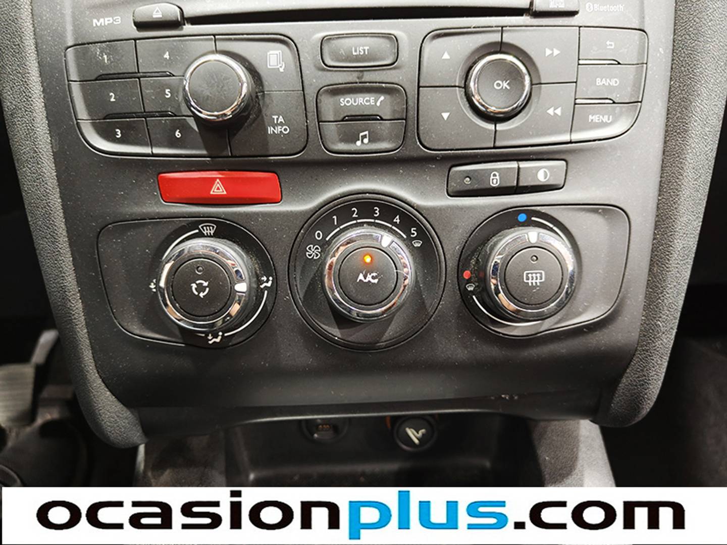 Foto Citroën C4 Citroen C4 PureTech 110 Live (110 CV)