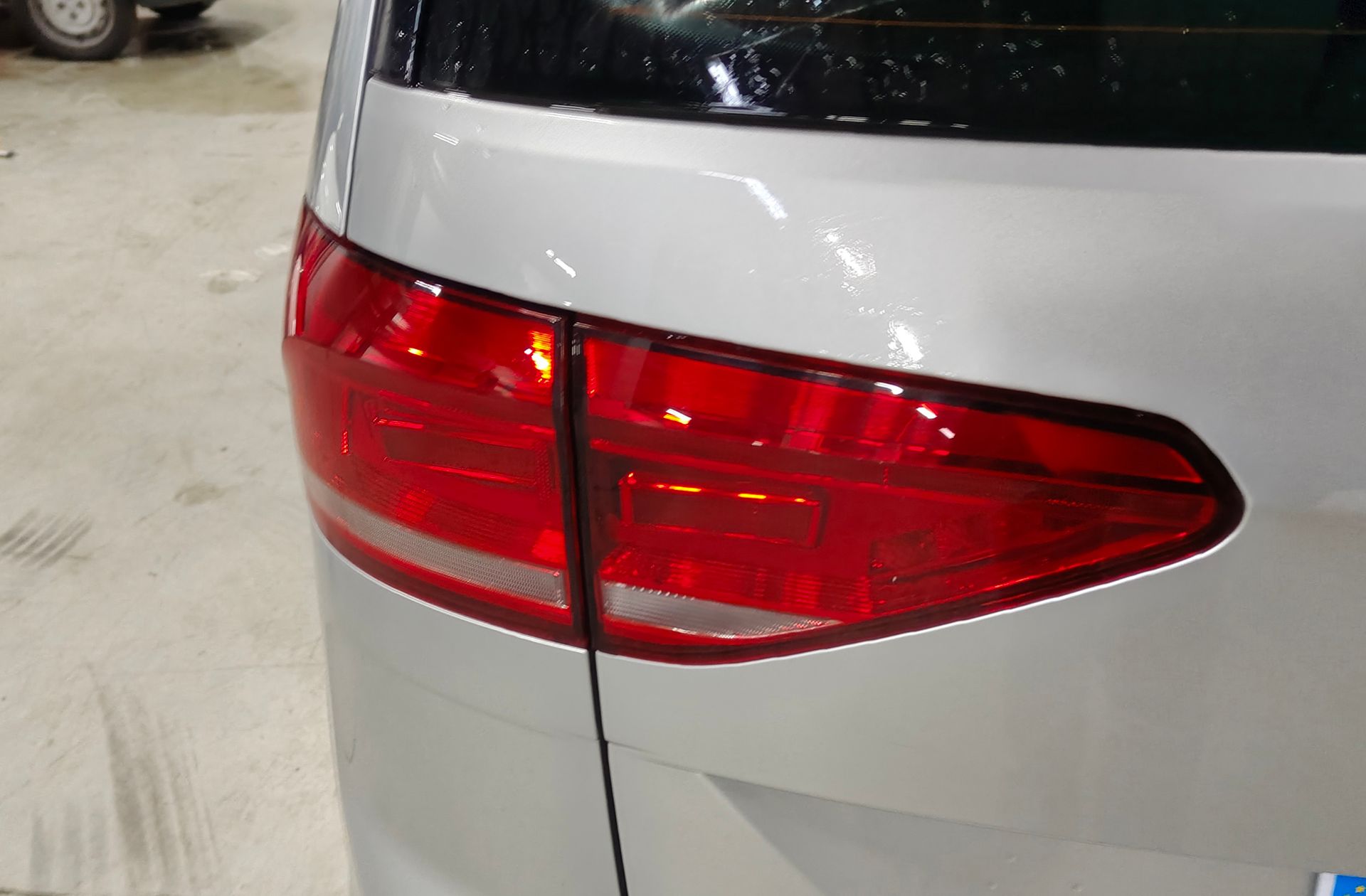 Volkswagen Touran Business Navi 1.5 TSI DSG - foto 15