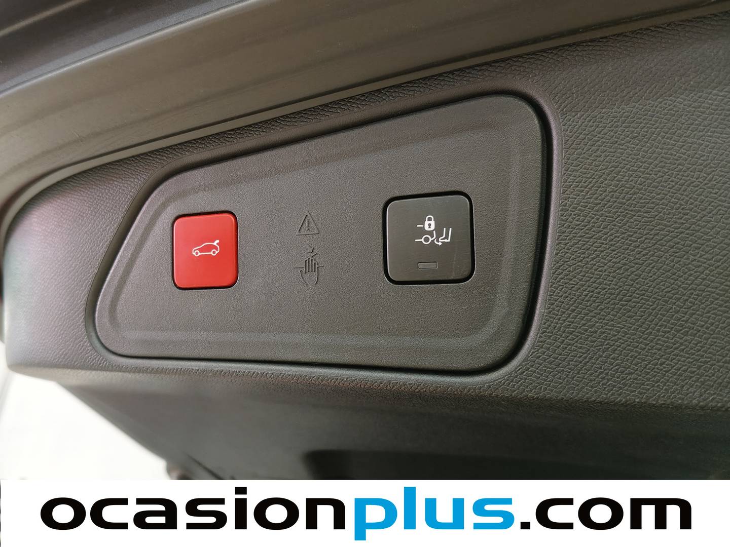 Peugeot 3008 Peugeot 3008 BlueHDi 130 S&S GT EAT8 (130 CV) automático