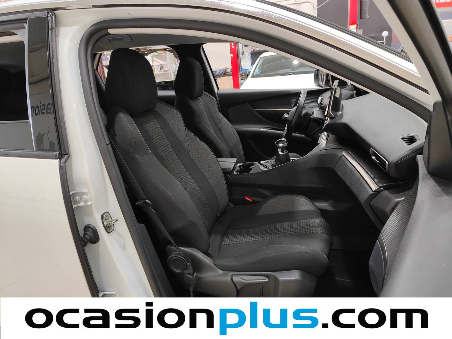 Foto Peugeot 3008 Peugeot 3008 BlueHDi 130 S&S Active Pack (130 CV)