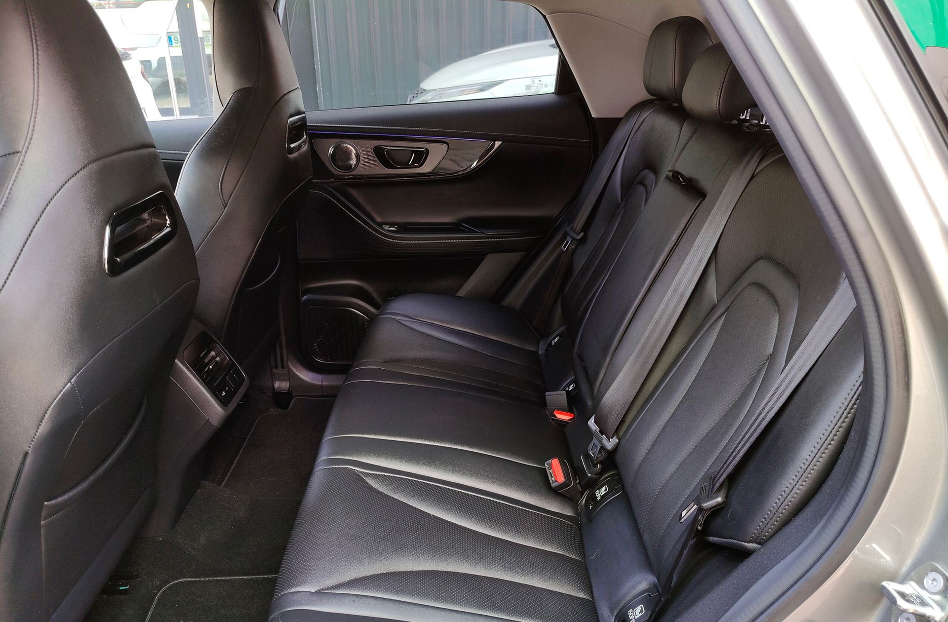 Omoda 5 1.6 T-GDi Premium - foto 13