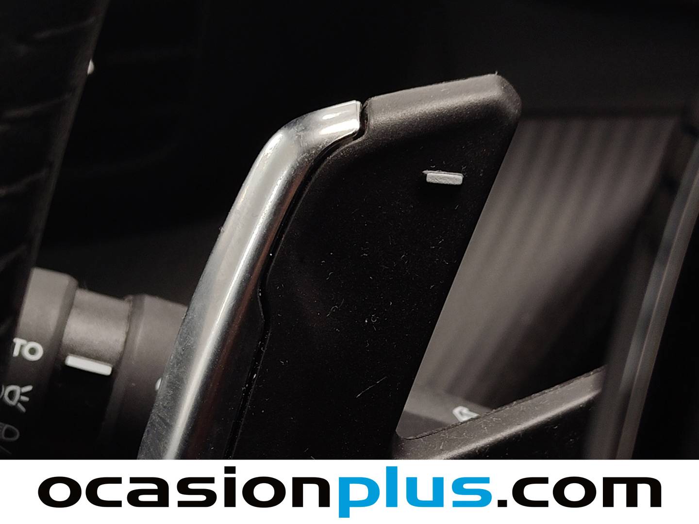 Peugeot 2008 Peugeot 2008 Allure Hybrid eDCS6 (136 CV) 136cv