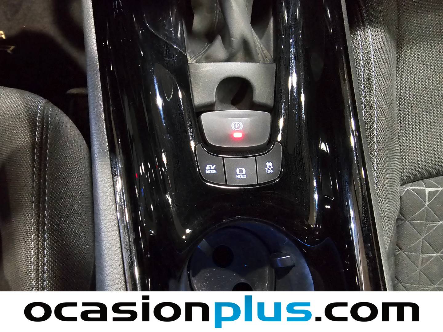 Acabados Toyota C-HR Toyota C-HR 180H Advance (184 CV)